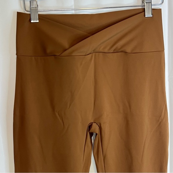 Devon Windsor Elsie High Waisted Cropped Workout Leggings Size LG Mocha Brown - Picture 5 of 8
